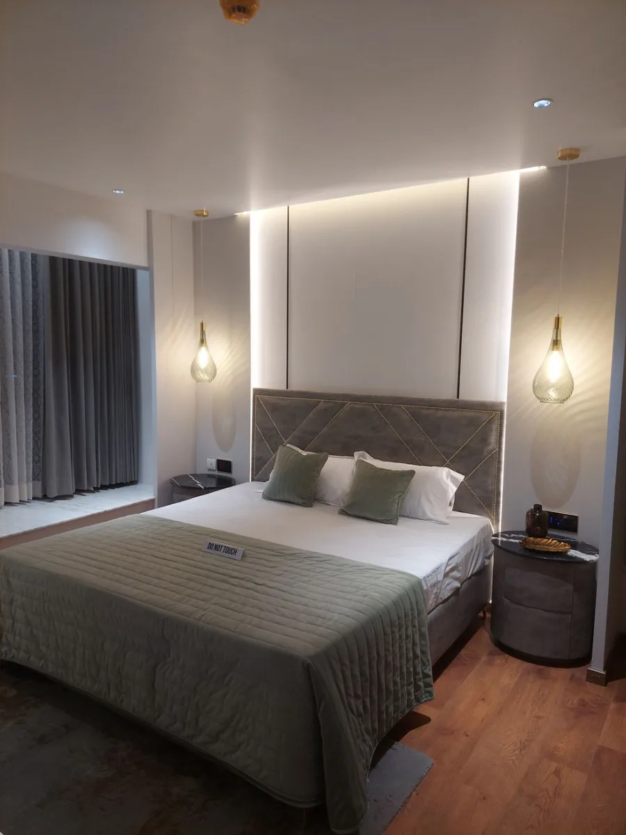 Master Bedroom 7
